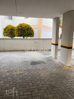 Image 17 - 1026679