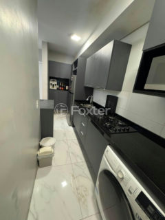 Image 3 - 1026686
