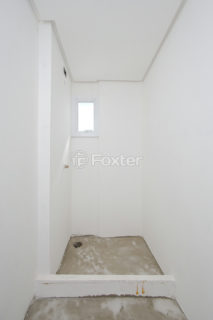 Image 19 - 1026697