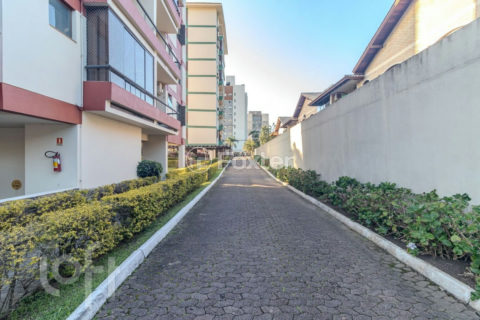 Image 35 - 1026748