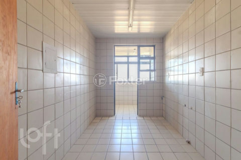 Image 41 - 1026748