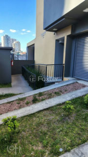Image 3 - 1026757
