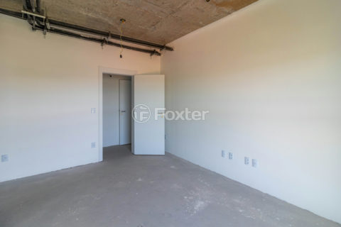 Image 31 - 1026759