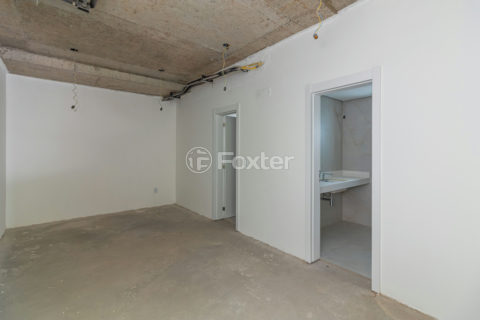 Image 33 - 1026759