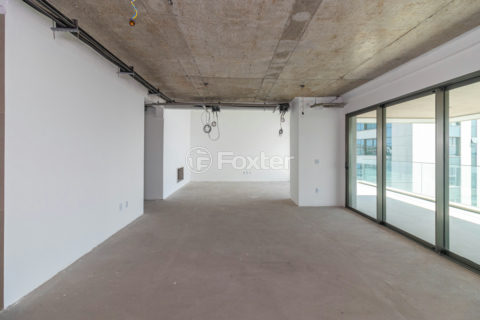 Image 7 - 1026759