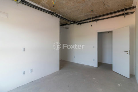 Image 32 - 1026759