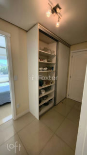 Image 11 - 1026761