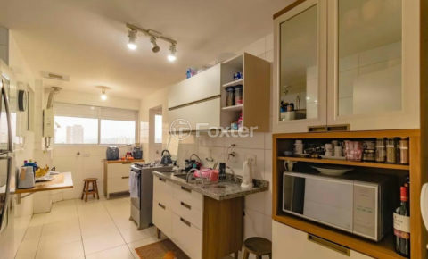 Image 8 - 1026783
