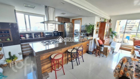 Image 6 - 1026797