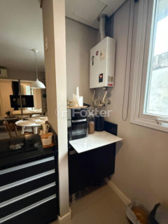 Image 4 - 1026805