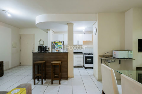 Image 2 - 1026825