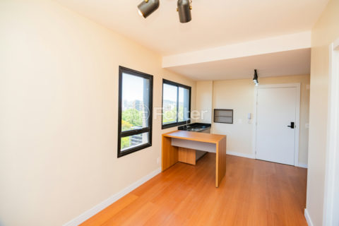 Image 3 - 1026828