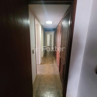 Image 4 - 1026858