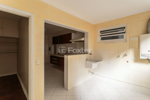 Image 7 - 1026860