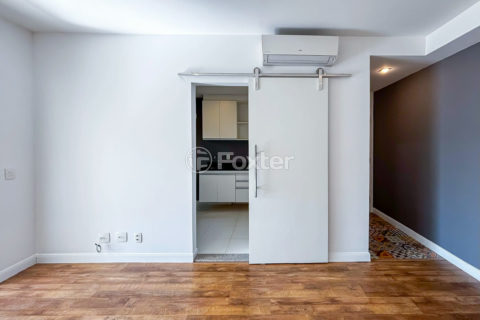 Image 7 - 1026861
