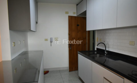 Image 8 - 1026863
