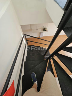 Image 7 - 1026877