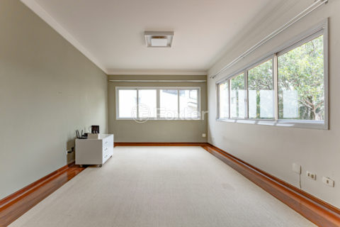 Image 37 - 1026886