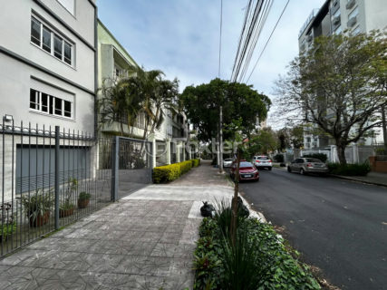 Image 7 - 1026888