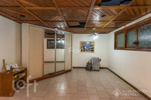 Image 42 - 1026931