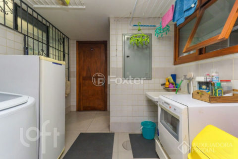 Image 39 - 1026931
