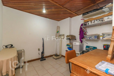 Image 31 - 1026931