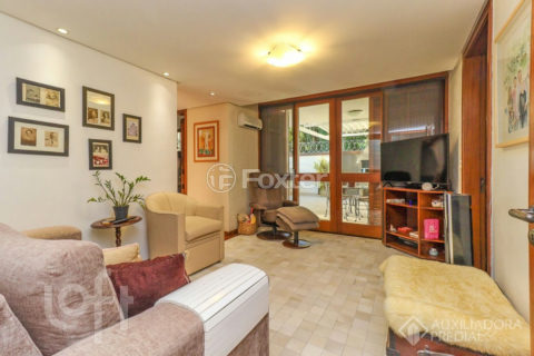 Image 35 - 1026931