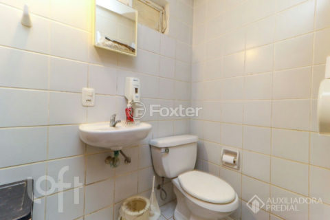 Image 34 - 1026931