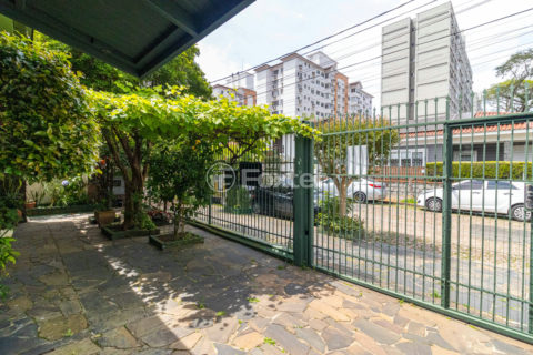 Image 40 - 1026945