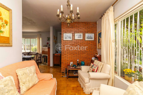 Image 3 - 1026945