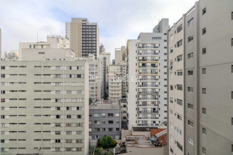 Image 12 - 1026973