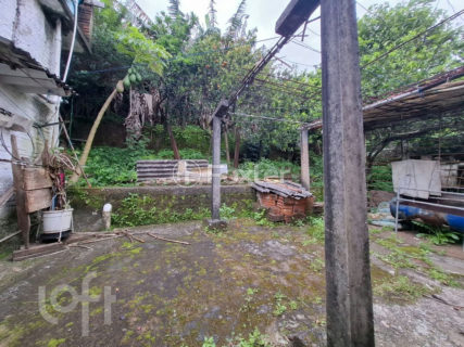 Image 33 - 1026998