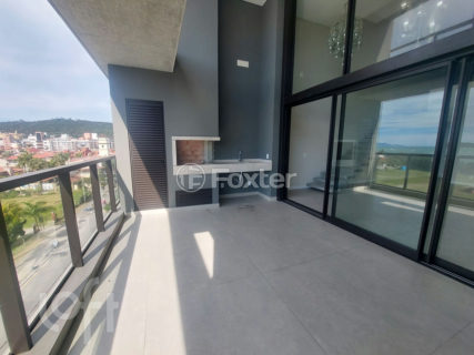 Image 8 - 1027012