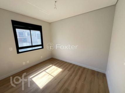 Image 30 - 1027013