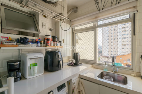 Image 33 - 1027070