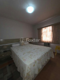 Image 9 - 1027074