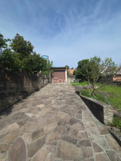 Image 9 - 1027122