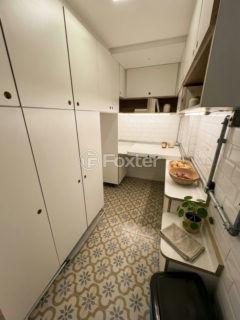 Image 9 - 1027146