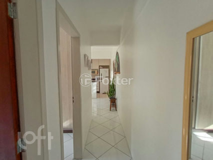 Image 7 - 1027157