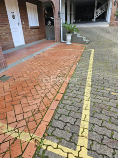 Image 5 - 1027158