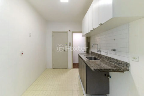 Image 7 - 1027168