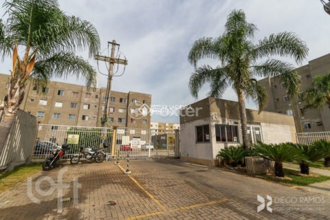 Image 17 - 1027185