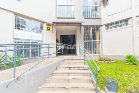 Image 21 - 1027208