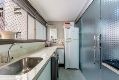Image 30 - 1027210