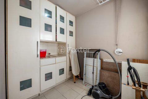 Image 31 - 1027210
