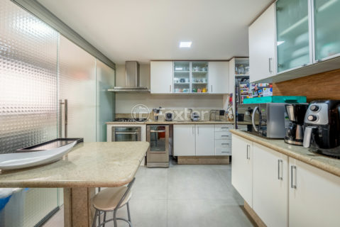 Image 28 - 1027210
