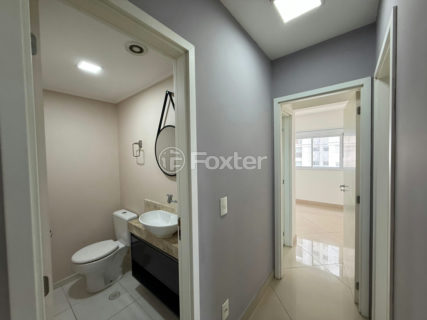 Image 31 - 1027244
