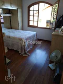Image 9 - 1027275