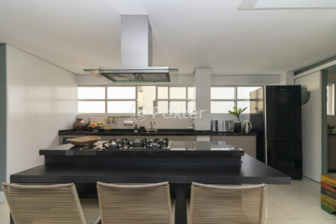 Image 22 - 1027289