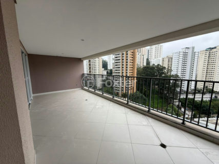 Image 10 - 1027296
